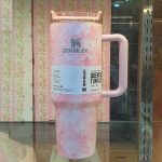 Stanley-Quencher-H2.0-Tumbler-40oz-–-1.18-Liter-Price-in-Pakistan